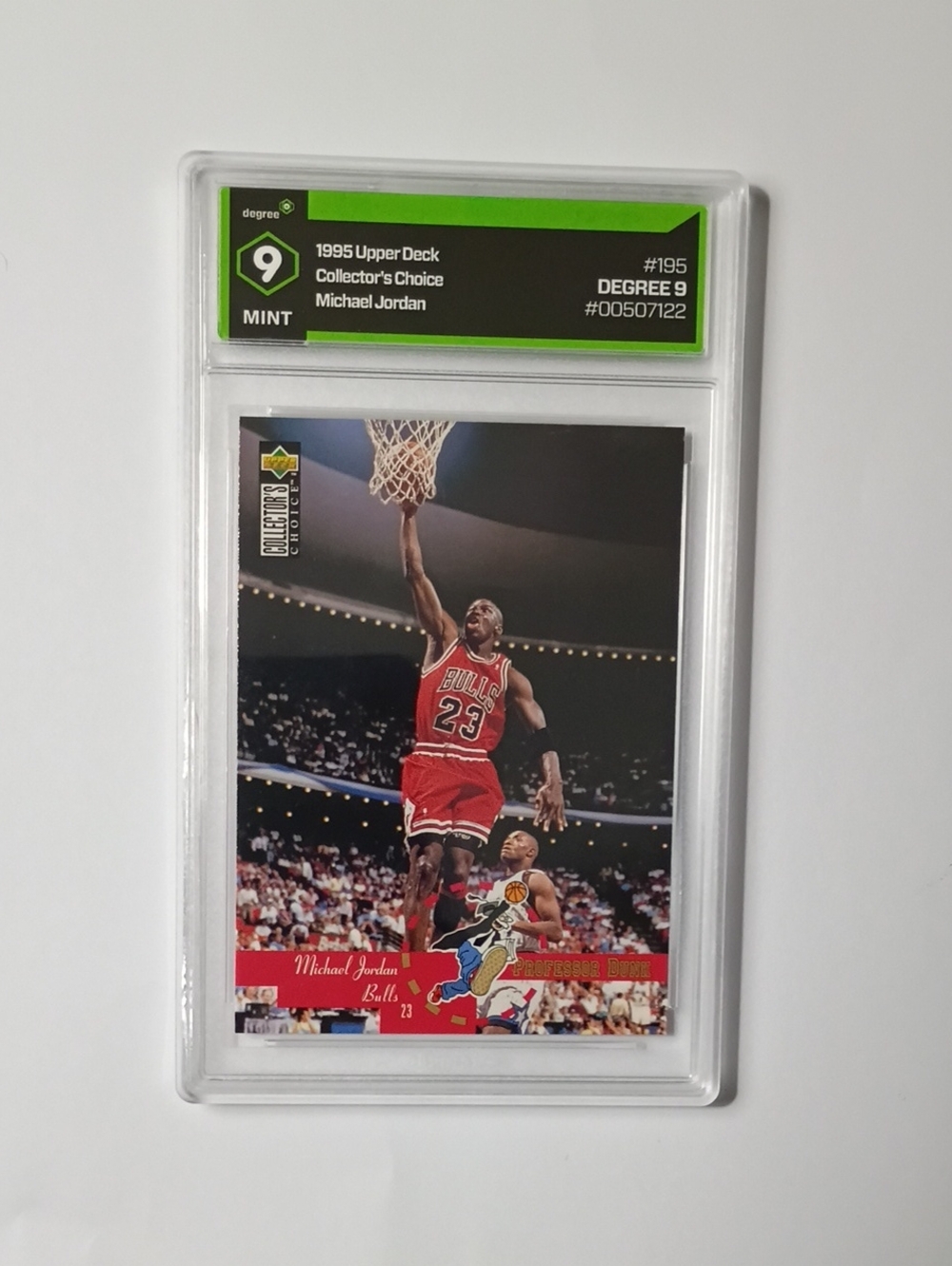 1995 Michael Jordan #195 Graded Card - Red